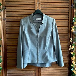 Tahari Grey Skirt Suit Set Business Casual Zip Up 2-Piece sz 10